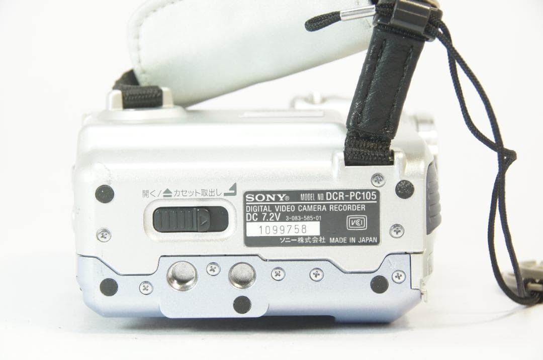 【極美品】SONY DCR-PC105 miniDV デジタルビデオカメラ