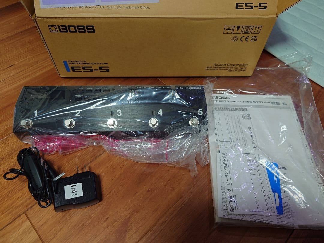 BOSS ES-5 エフェクトスイッチングシステム 突撃レポ】Boss(ボス) / ES-5 プログラマブル・スイッチング・システム