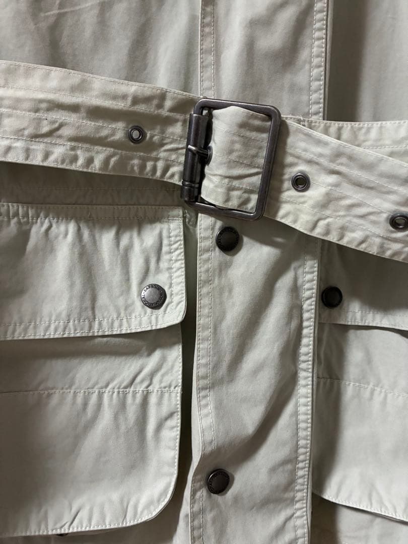 バブアー インターナショナル Lサイズ ライトグレー