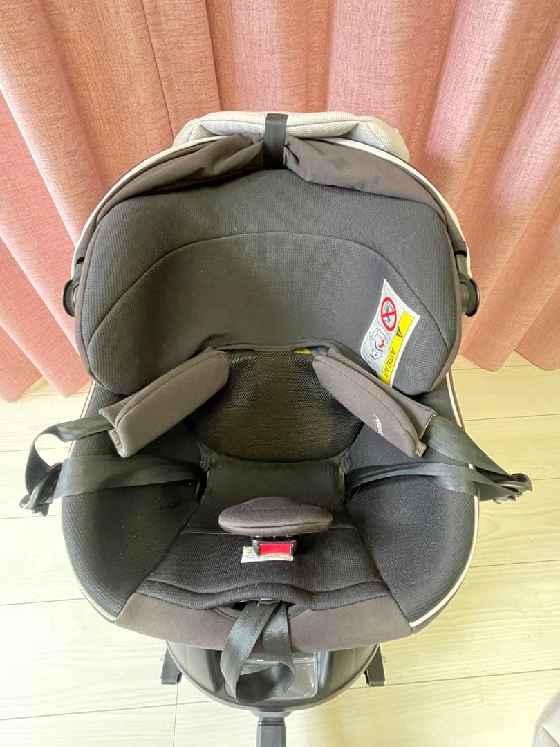 360°回転　Combi クルムーヴ スマートISOFIX エッグショックNeo
