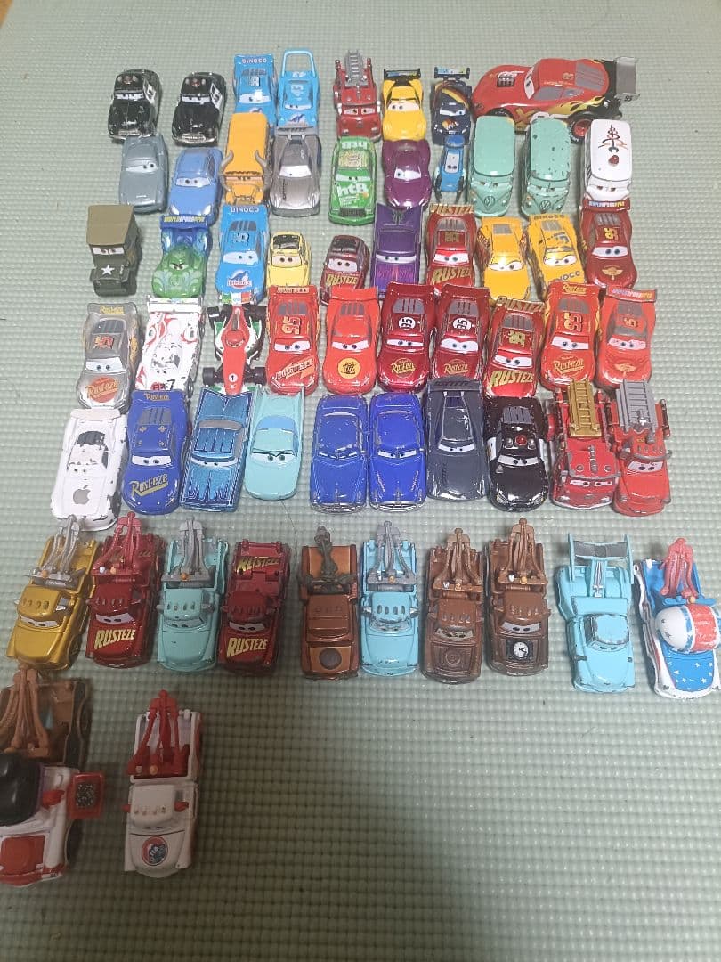 カーズトミカ　トレーラー、トミカセット