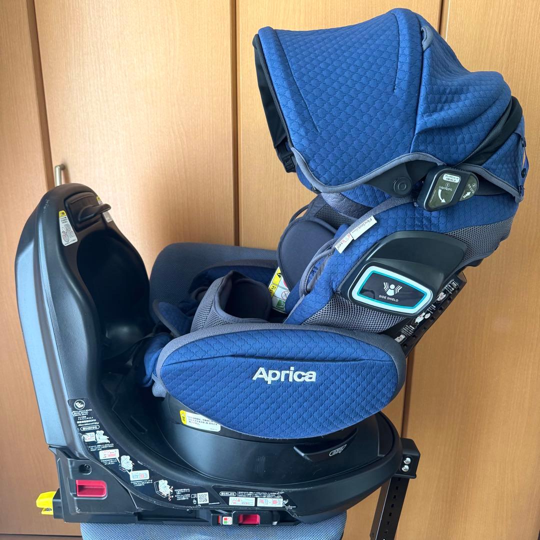 アップリカ フラディアグロウ ISOFIX360° セーフティ プレミアム AB