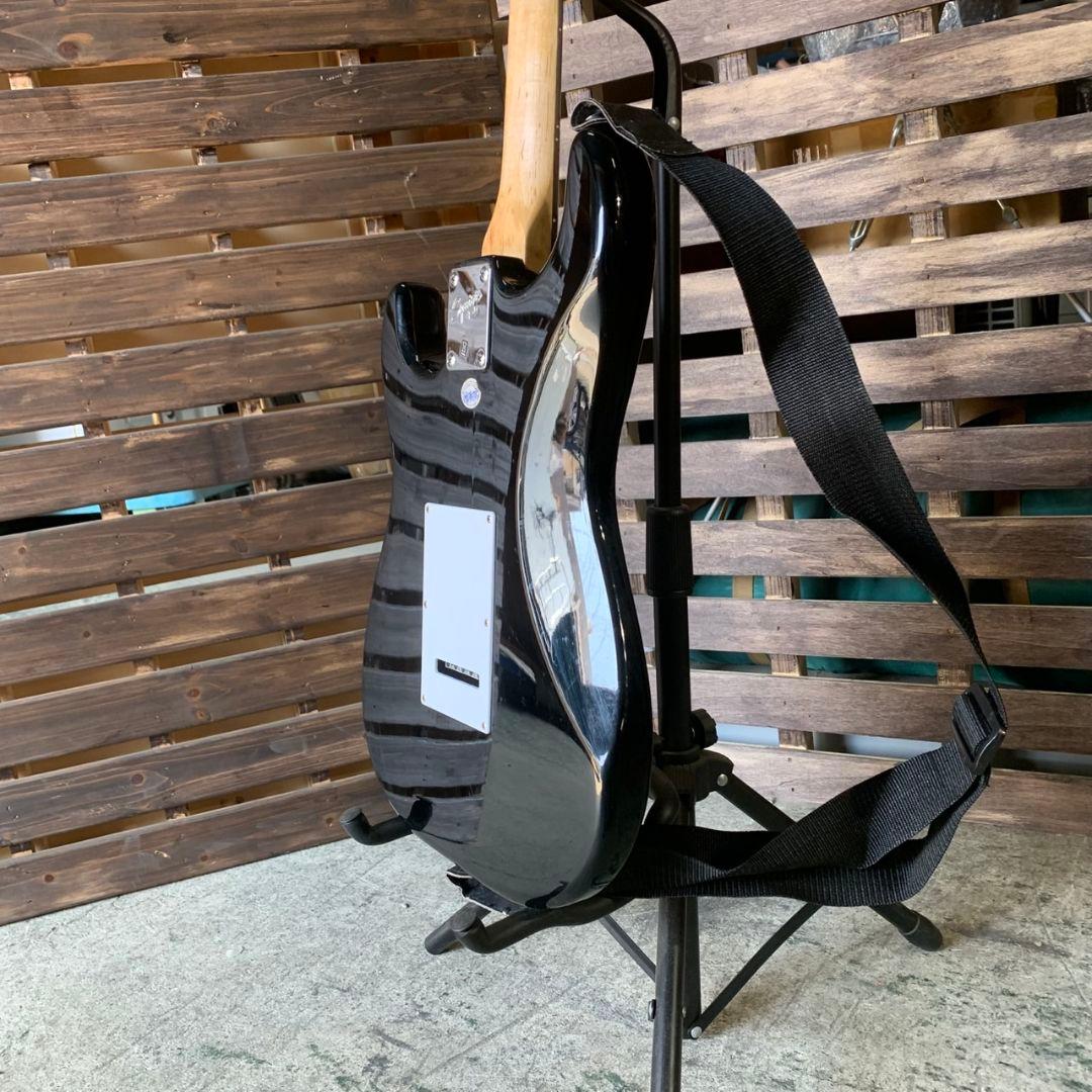 H934 Squier Fender エレキギター ストラトキャスター