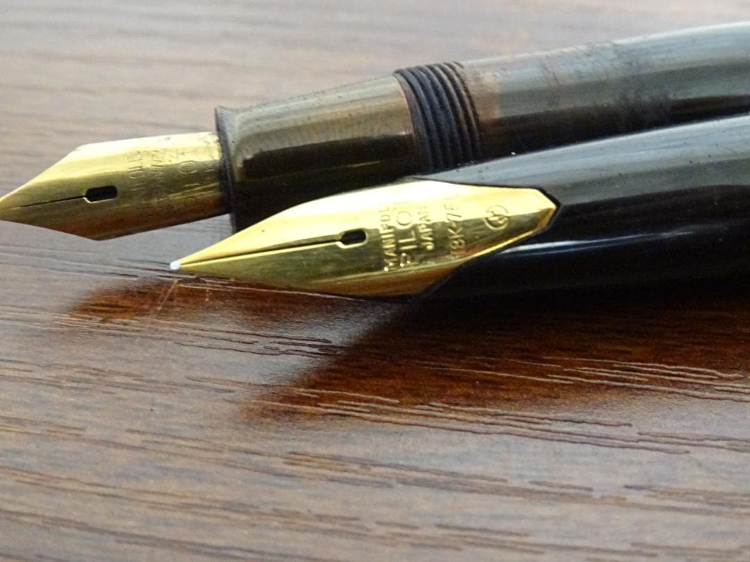 M*i様 静002 PILOT 万年筆 2本 ペン先 14K 18K 万年筆 PILOT おまとめ