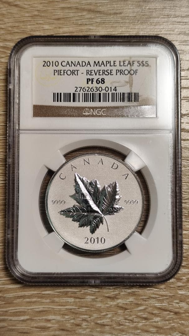 NGC PF68☆2010 カナダ メイプルリーフ 銀貨 純銀 記念 コイン - メルカリ