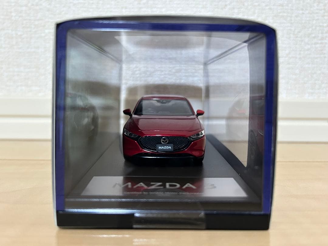 Mazda3レッド 1/43 スケール
