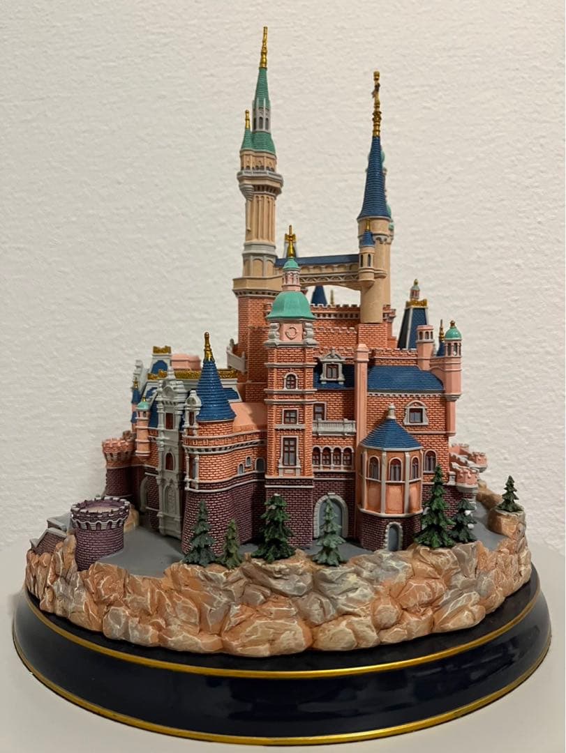 ディズニー　上海ディズニーランド　エンチャンテッド　ストーリーブック　キャッスル
