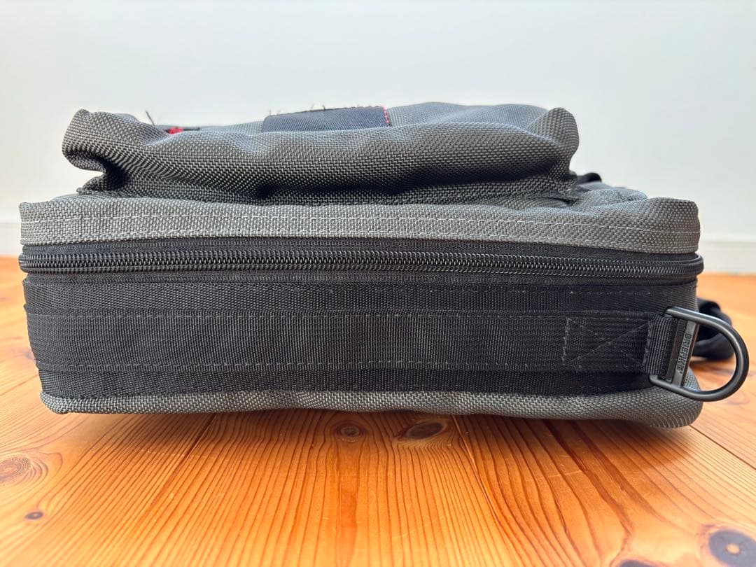 美品｜NEO TRINITY LINER