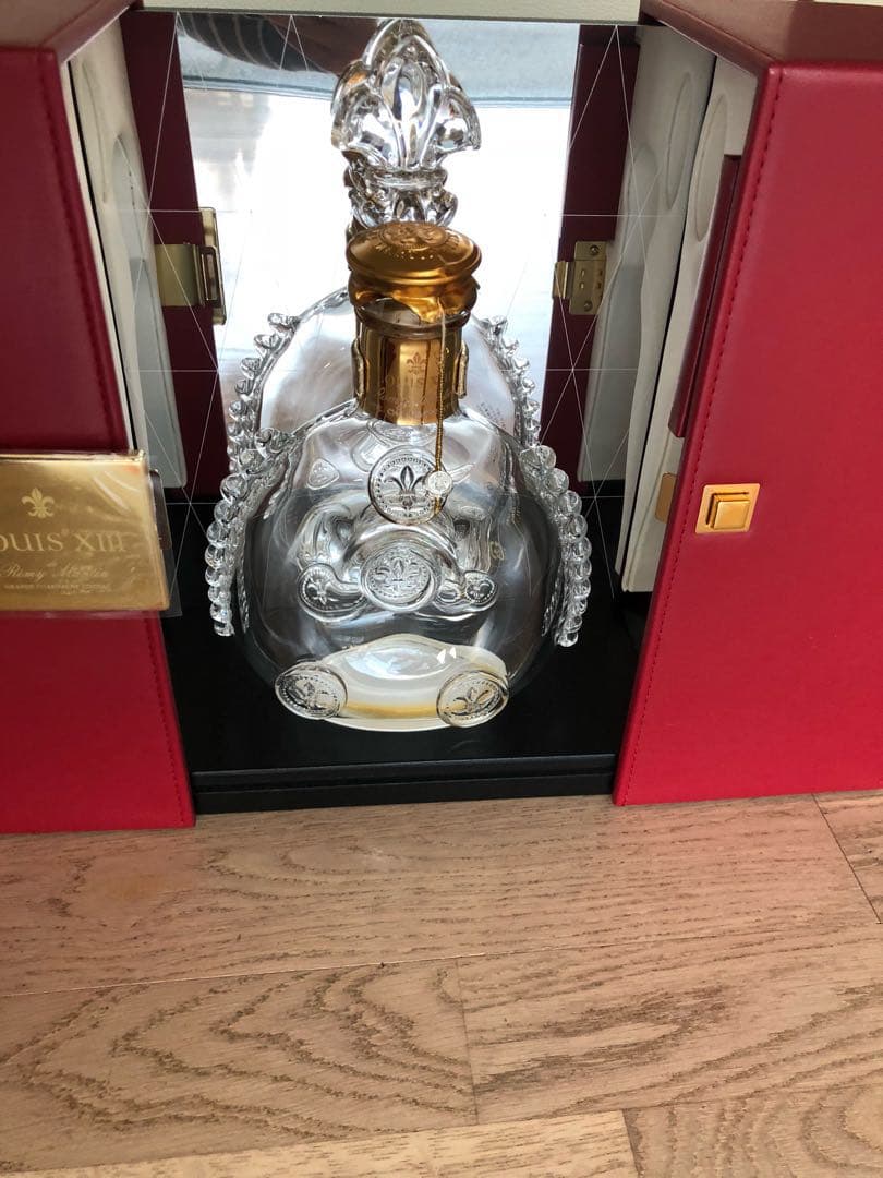 レミーマルタン.ルイ13世のバカラ製クリスタル(空ボトル) レミー