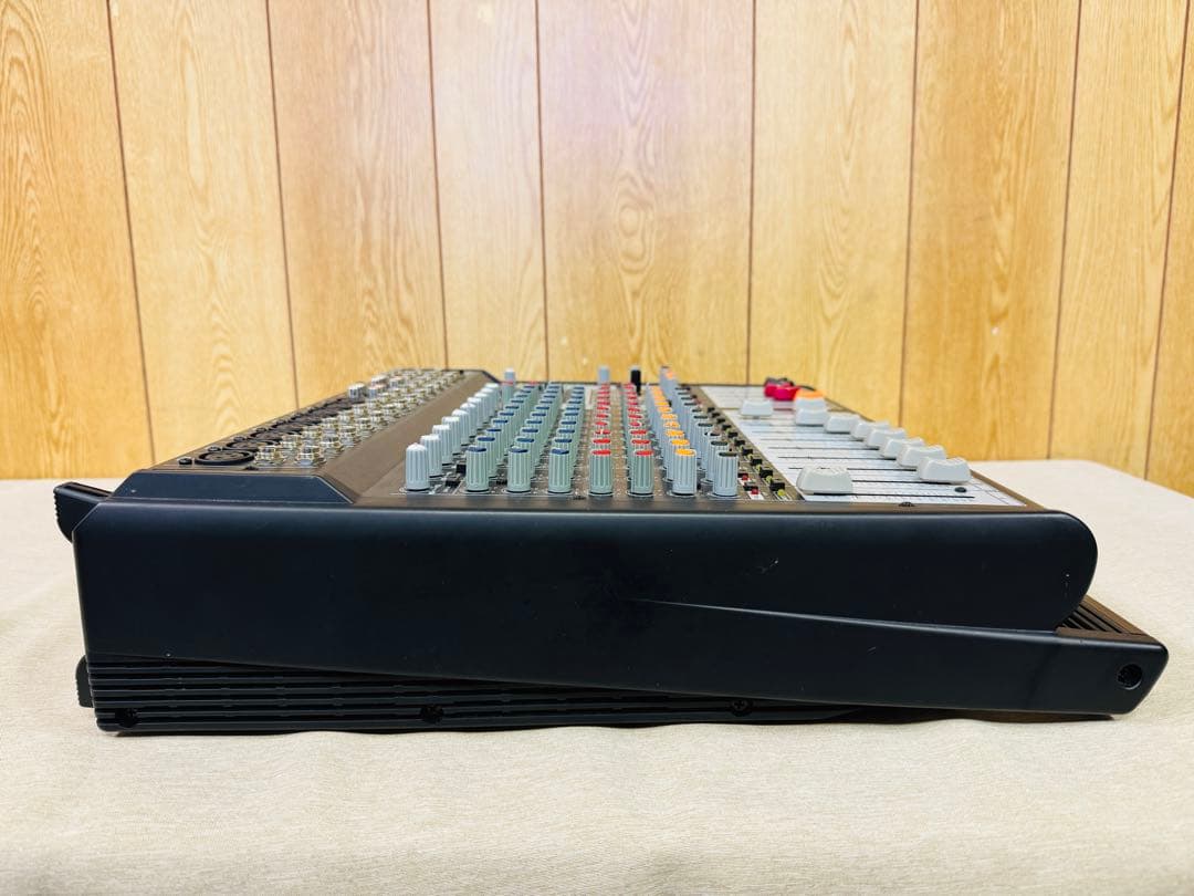 BEHRINGER PMP4000 パワードミキサー ベリンガー