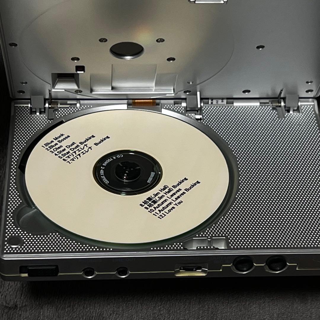 TASCAM CD-GT2 ポータブルギタートレーナー