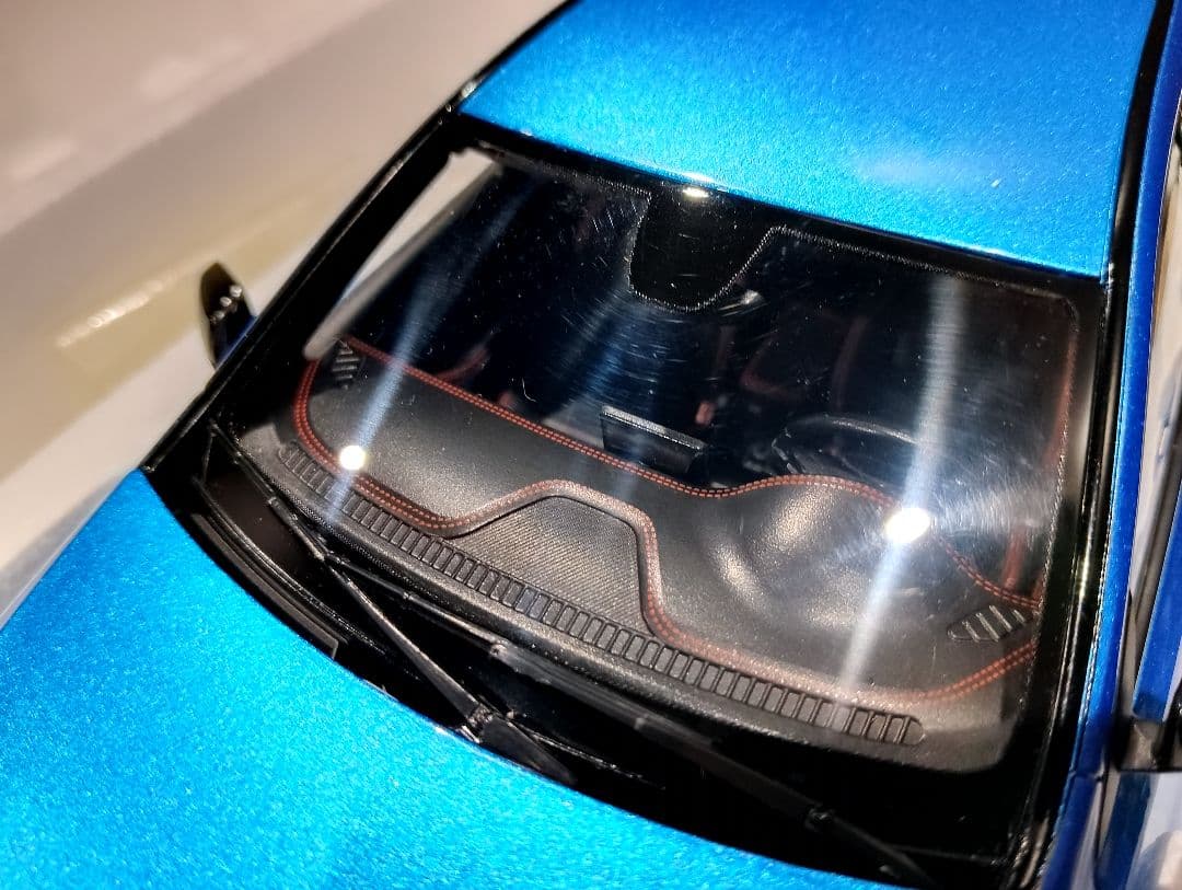 1/18　ベンツ　Aクラス　W176 A250 スポーツ　ミニカー　ブルー