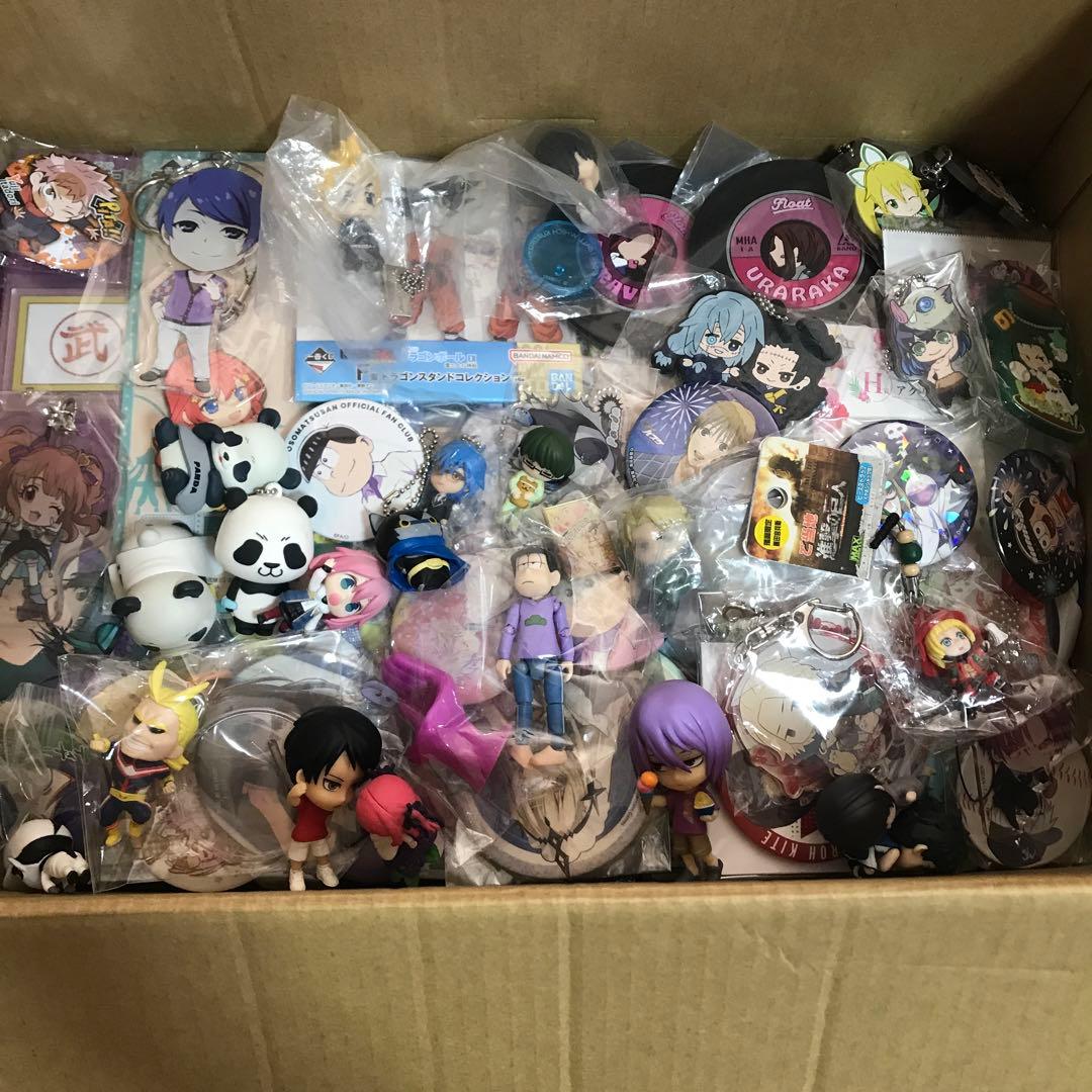 アニメグッズ　大量まとめ売り600点以上