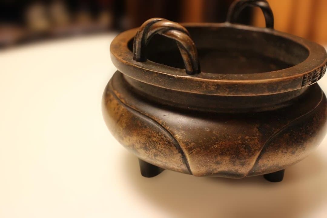 唐物　大明宣徳年製　銅製香炉 ドラゴン彫刻付き　時代保証