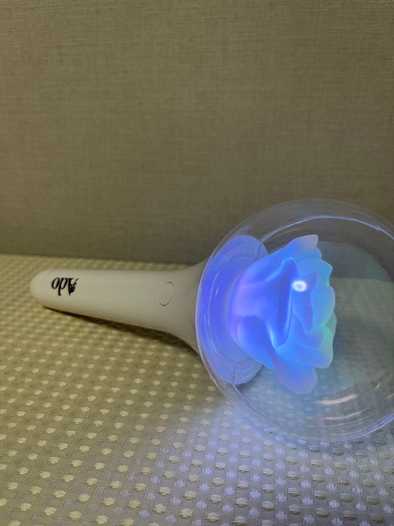 Ado 喜劇 カムパネルラ ローズ ペンライト