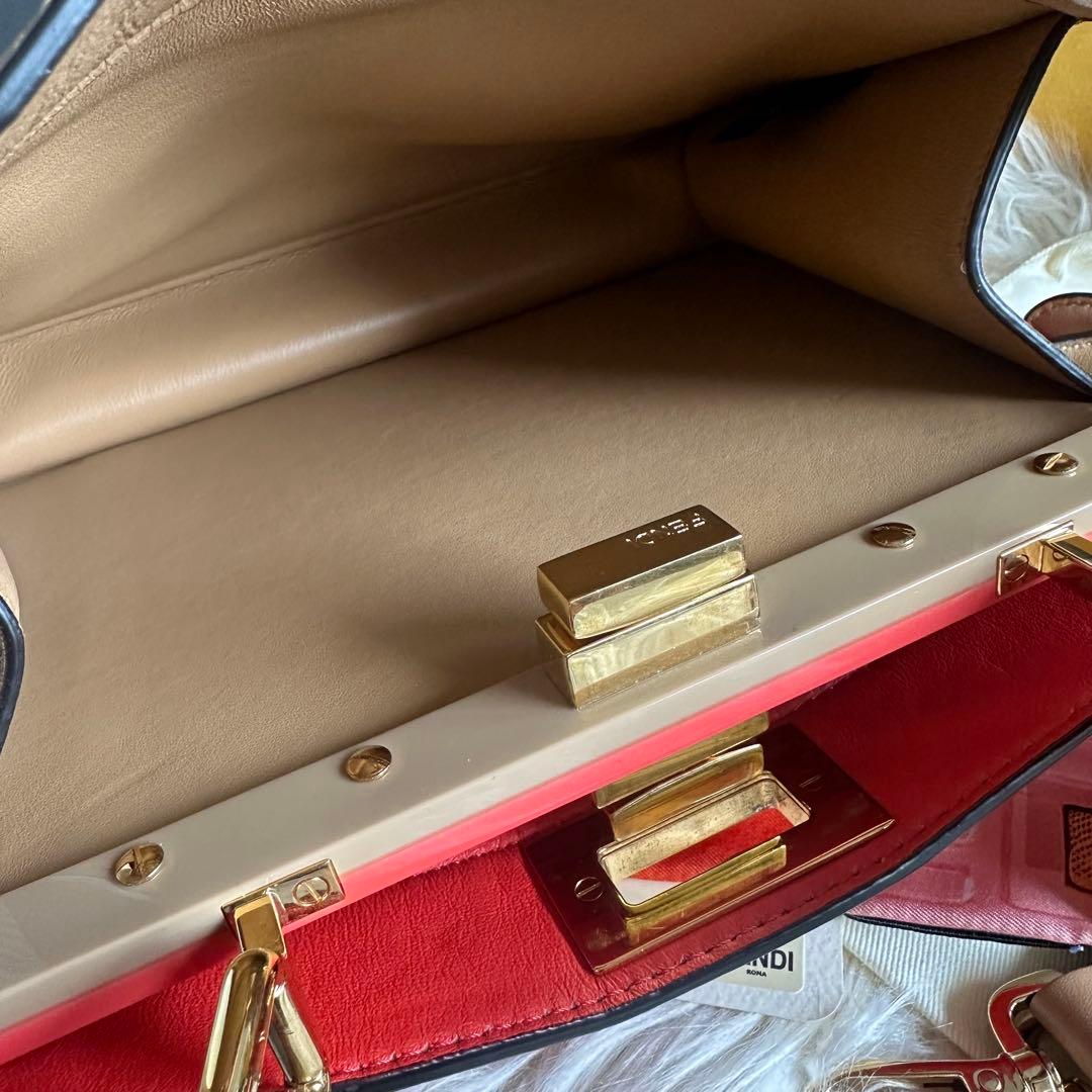 FENDI ピーカブー アイシーユー スモール