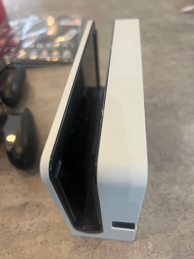 Nintendo Switch有機EL.ジョイコン不具合あり　64GB SD付き