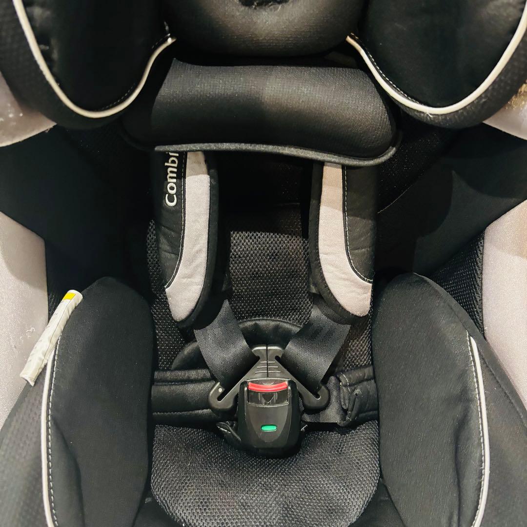 Combi コンビ ネルーム エッグショック 高級チャイルドシート　シートベルト