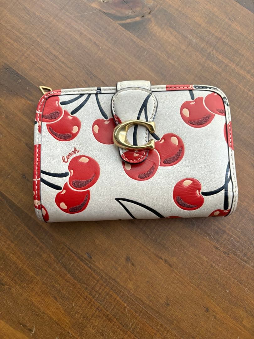 COACH チェリー柄 二つ折り財布 CZ347 COACH チェリー柄 二つ折り財布