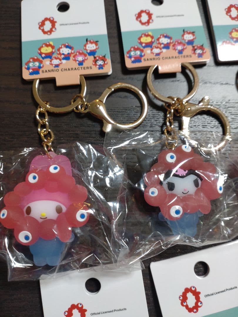 【ブルースター】サンリオミャクミャク クリアキーホルダー 6種