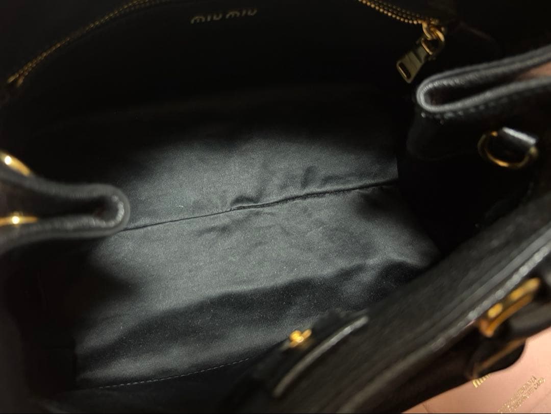 miu miu ハンドバッグ ブラック