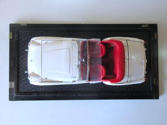 特価 京商 (1/18) トライアンフ TR3A