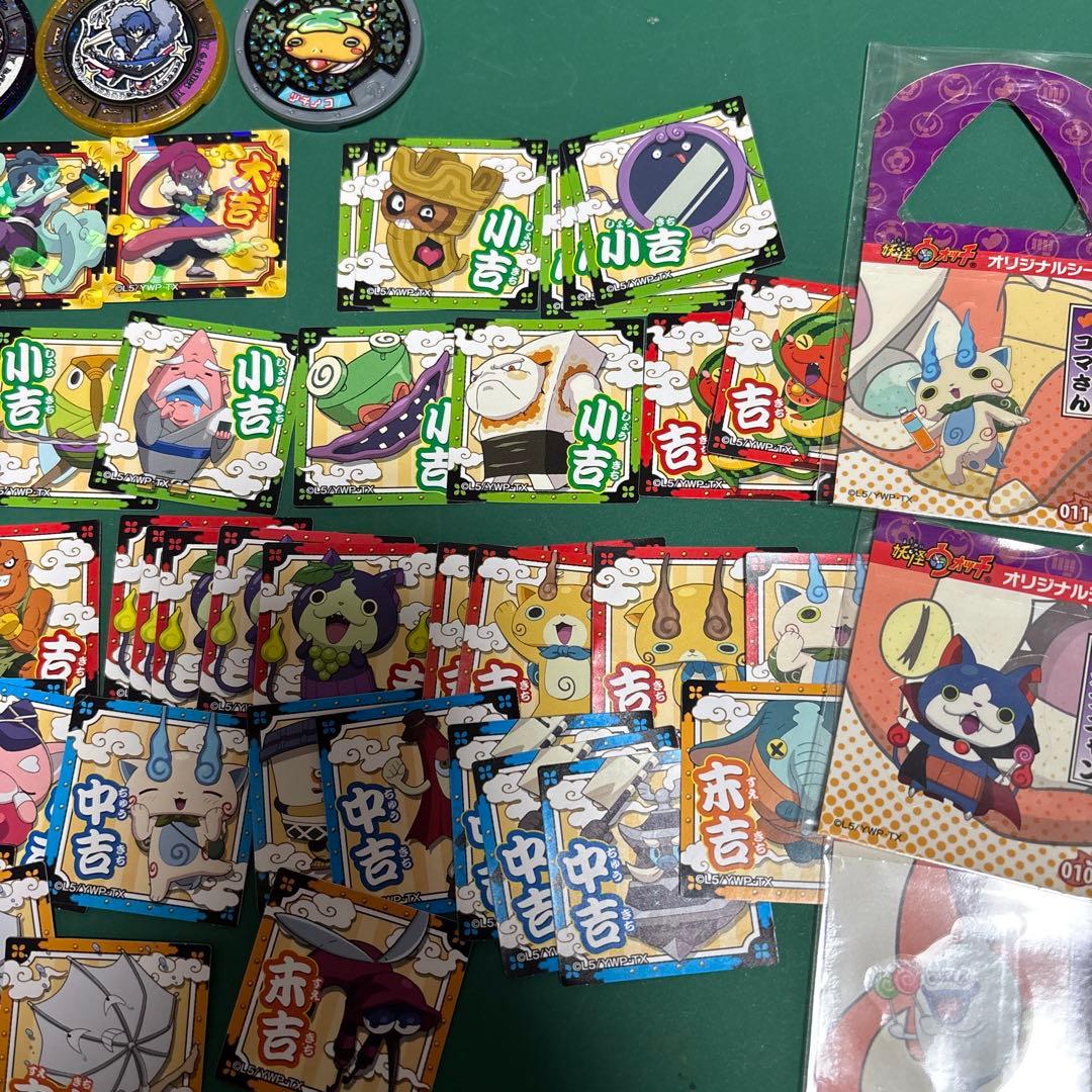 ジャンルごちゃまぜ　まとめ売り　約500点ほど　缶バッジ　鬼滅　うたプリ