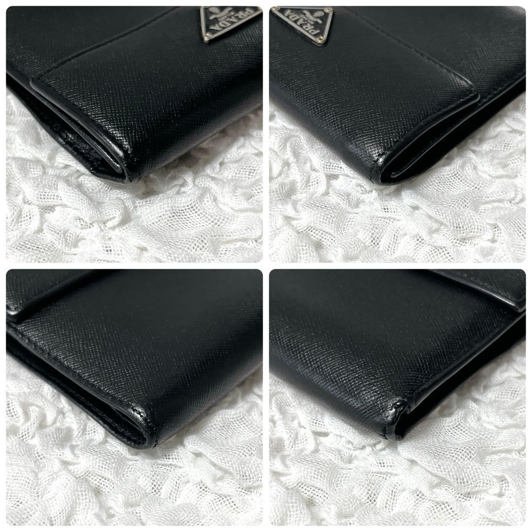 PRADA 三つ折り財布 ブラック　サフィアーノレザー　三角　トライアングル