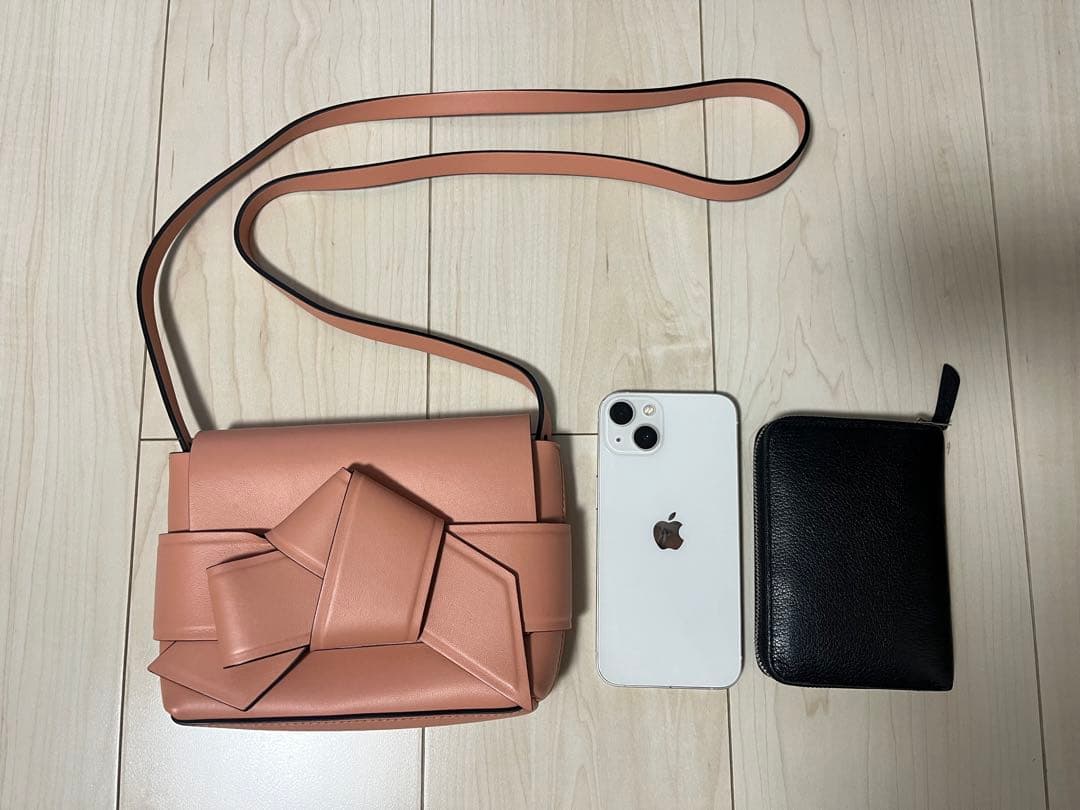 【最終価格】Acne Studios ピンク ショルダーバッグ