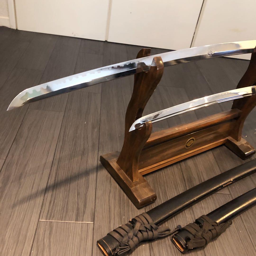 本格模造刀　優刃紋刀身　樋入り　龍刻印　太刀　脇差　大小セット　緑拵え