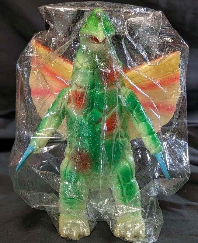 ジャイアント ドラコ「ウルトラマン」怪獣（ブルマァク復刻）蓄光版ソフビフィギュア