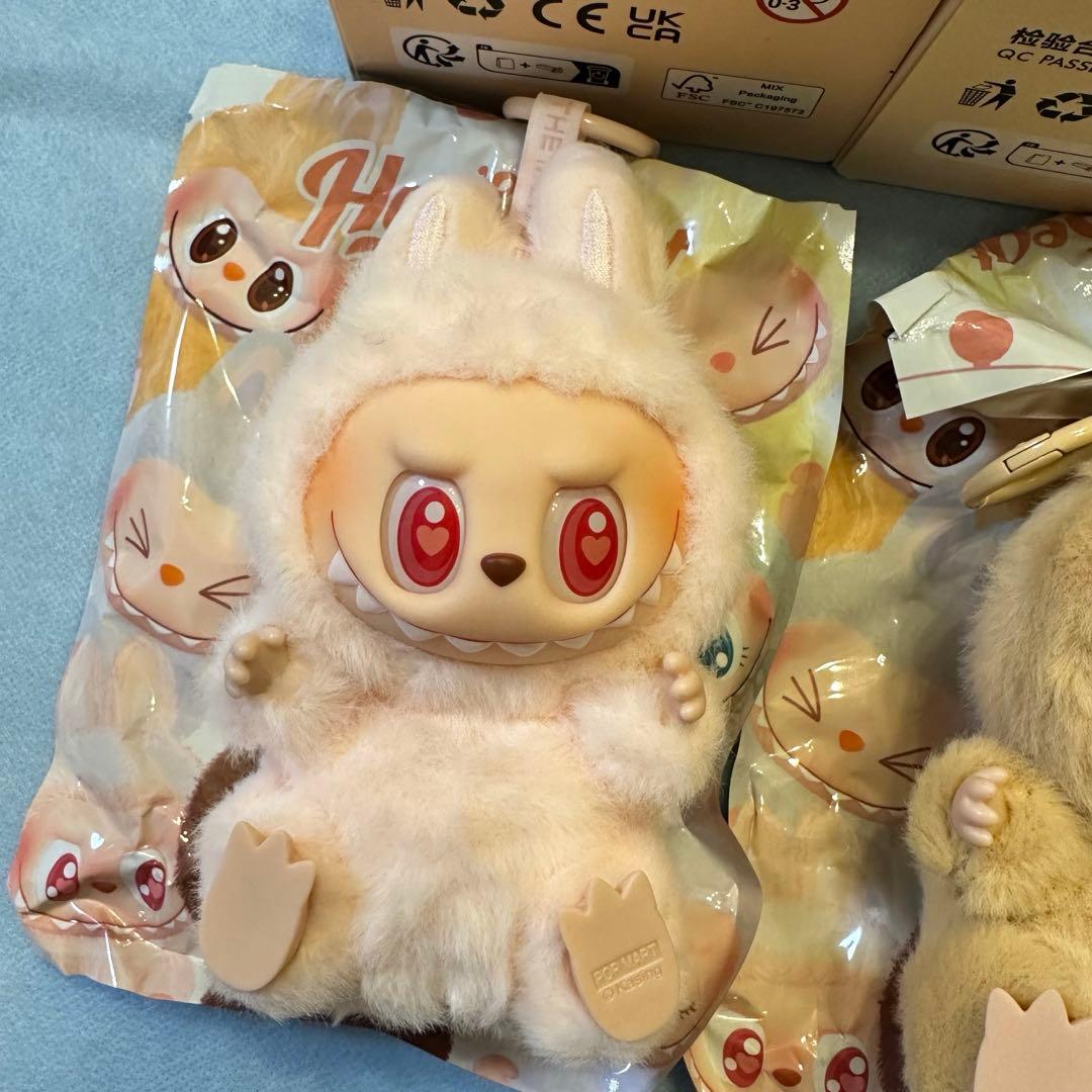 ラブブ ハブアシート ポップマート