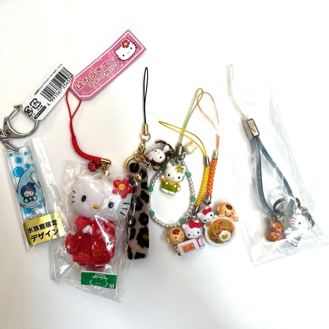 サンリオ　ハローキティ　ご当地　根付け　ストラップ　まとめ売り　合計131個