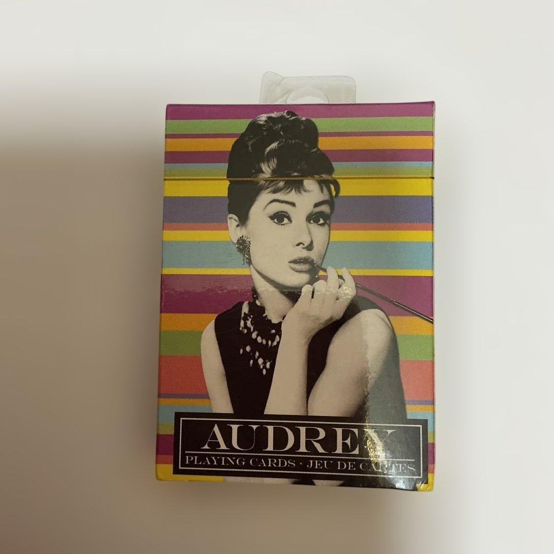 オードリー・ヘップバーン　ティファニーで朝食を　トランプ フレンチ ポストカード オードリー・ヘップバーン ティファニーで朝食