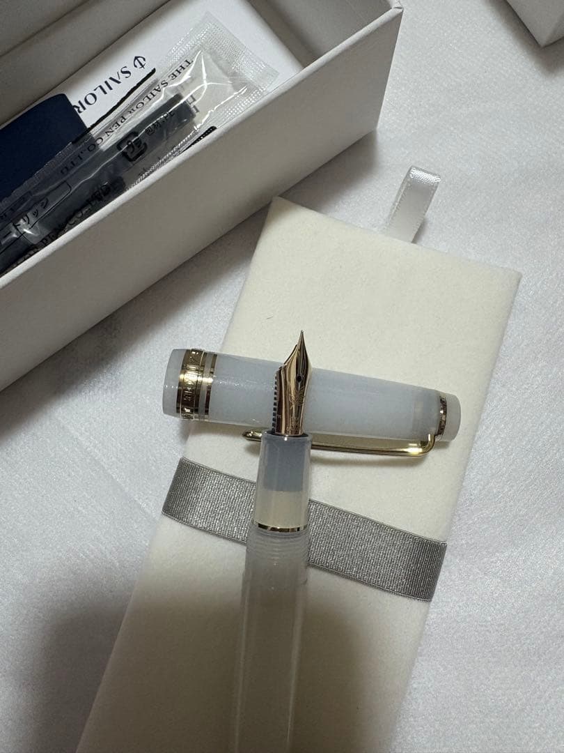 新品未使用 セーラー万年筆 URARAうらら F 細字 - メルカリ