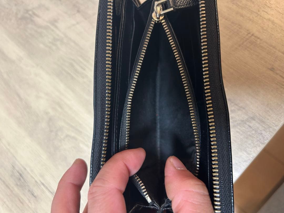 ブルガリ　黒 レザー 財布