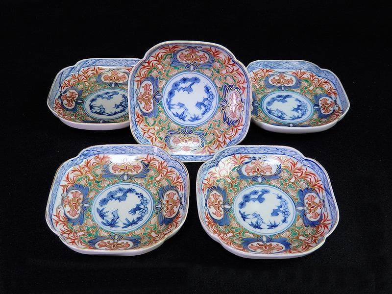 大聖寺伊万里　金襴手　松竹梅に草花紋の図　四方角皿 ５枚　C688AS-fbbi