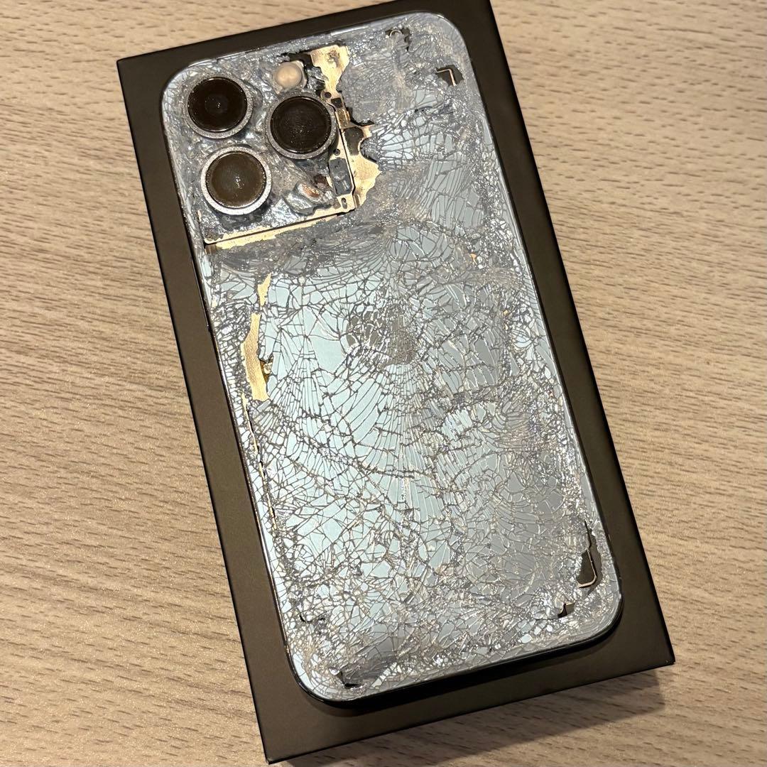 iPhone13pro 本体 ジャンク品 - メルカリ
