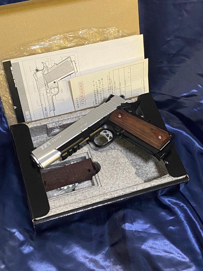 ウエスタンアームズ　WA SCW SIG GSR ガスブロ実ウッドグリップ付き ウエスタンアームズ WA SCW SIG GSR ガスブロ実ウッドグリップ付き