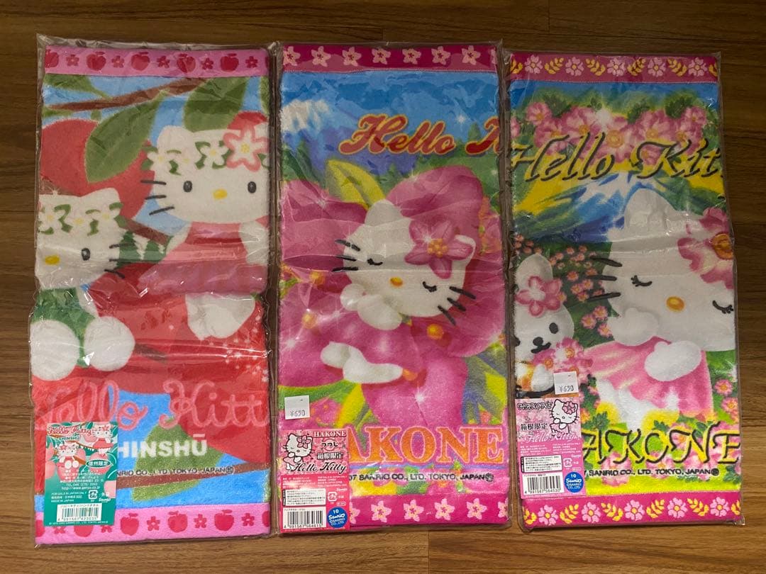 サンリオ ハローキティ ご当地キティ 根付けストラップ他タグ付き85個まとめ売り