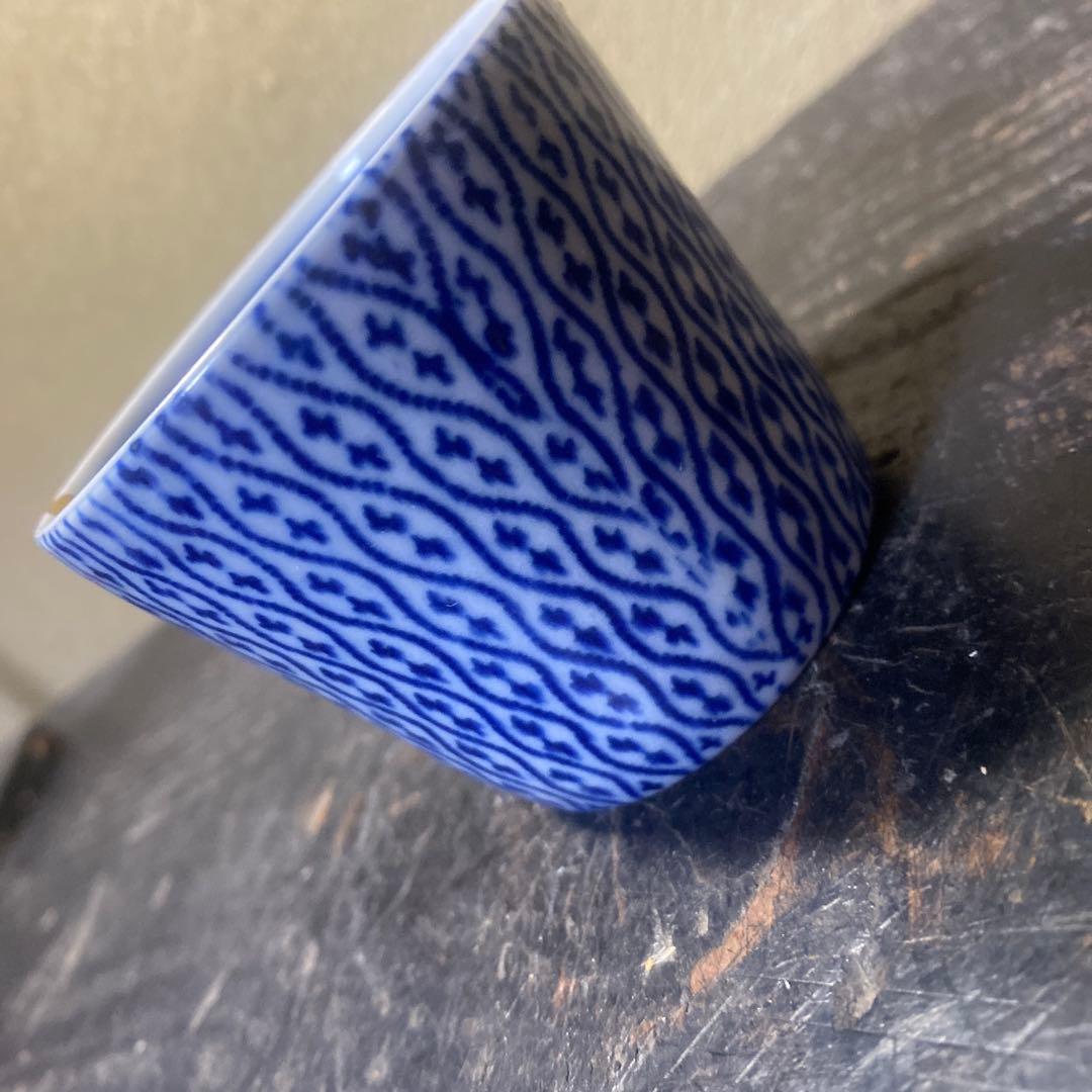 青と白の波模様 お猪口6cm5.5cm