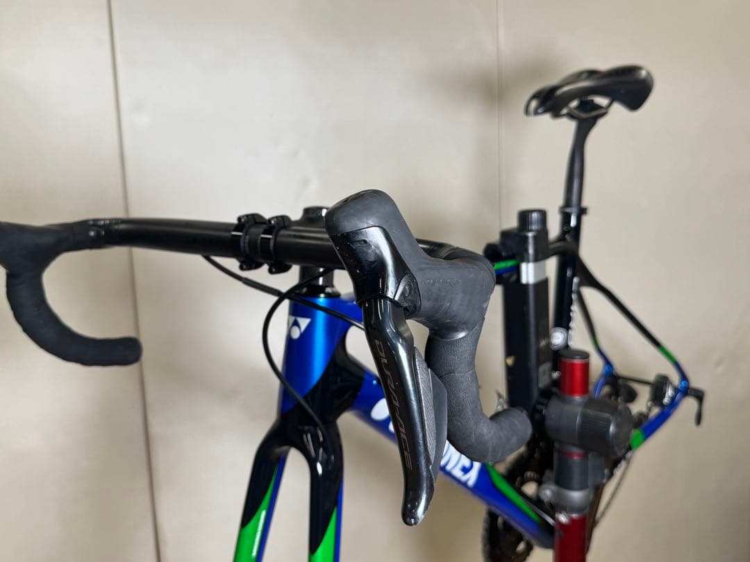 YONEX カーボンロードバイク