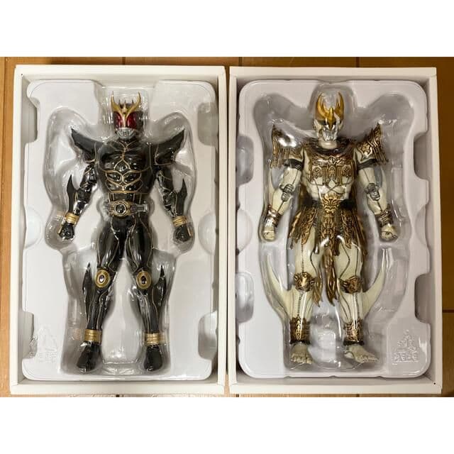 真骨彫　仮面ライダークウガ アルティメットフォーム　ン・ダグバ・ゼバ　セット