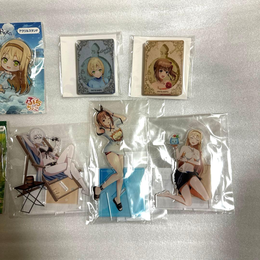 ライザのアトリエ アクリルキーホルダー アクリルスタンド