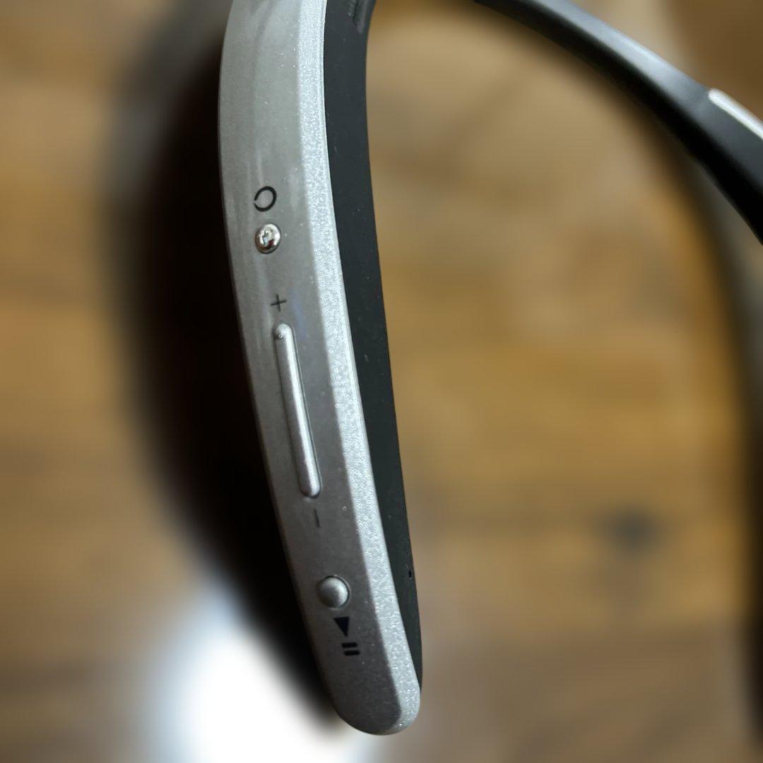 SHARP AN-SC1 ウェアラブルAIスピーカー シルバー - メルカリ