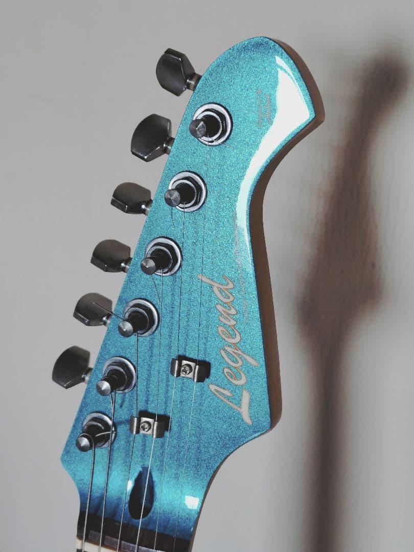 Legend ストラトタイプ エレキギター