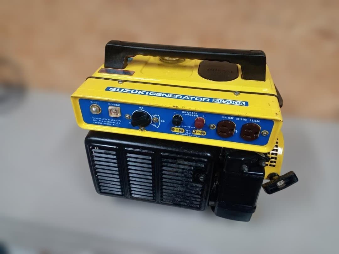 SUZUKI　スズキ　エンジン発電機　SE700A SUZUKI/スズキ 発電機 SE700A - メルカリ