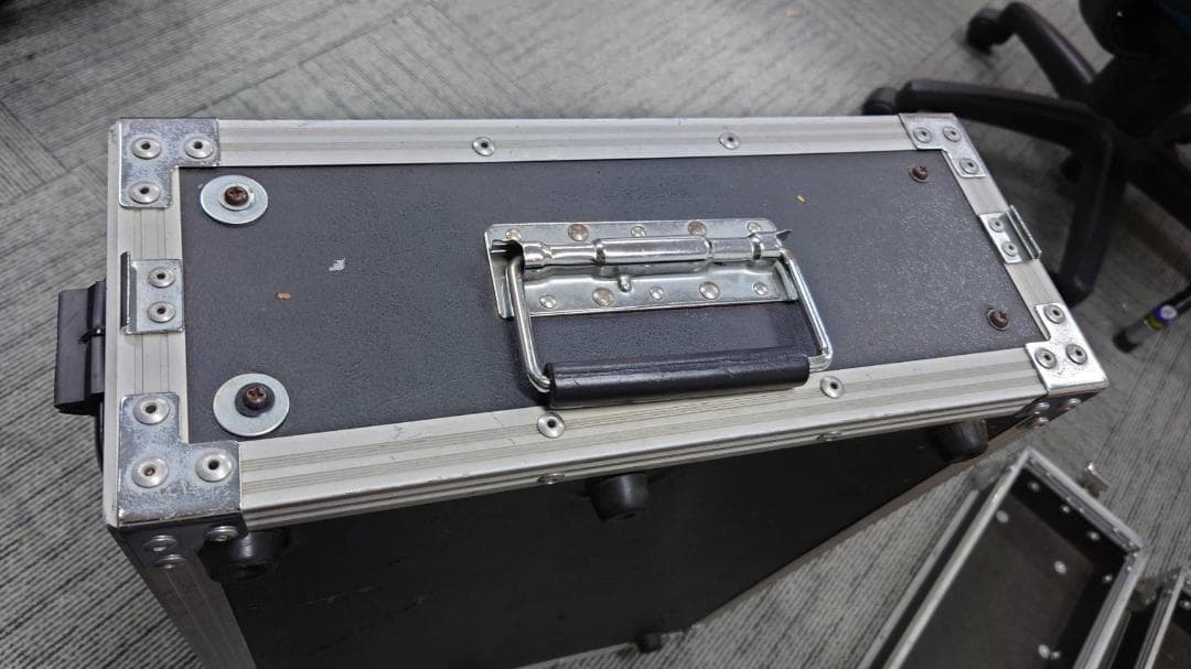 AMPEG SVT-400TH ベースアンプヘッド ラックケース付き MICROシリーズ