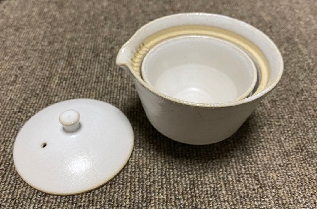 YALI  入れ子茶器 チタン白釉 （紫香xkiwaha)