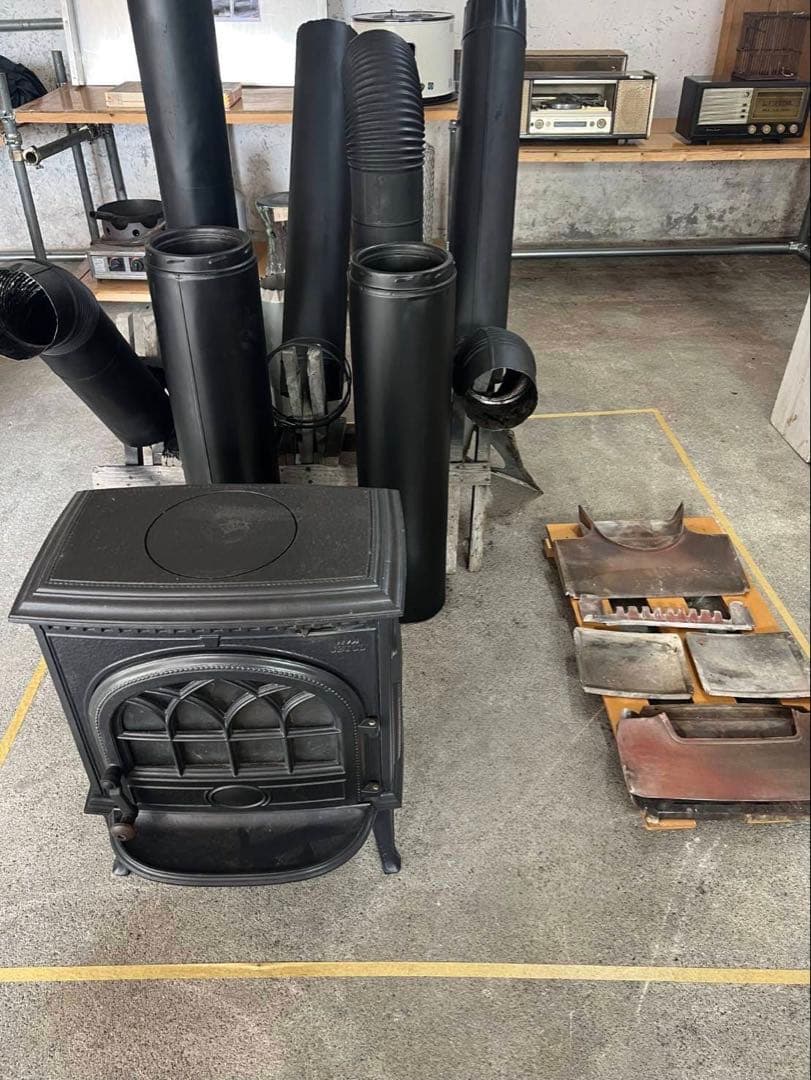 Ｋ 薪ストーブ　ヨツール　Ｆ３　煙突6本二重煙突3本　付属品他　JOTUL